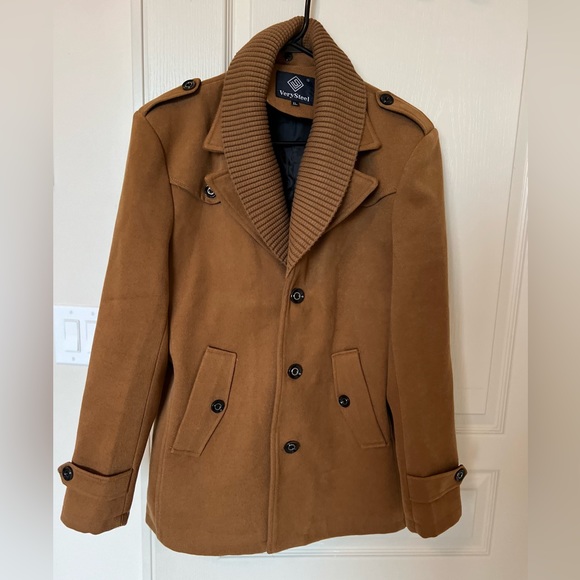 UNISEX DRESSY TAN COAT - Picture 3 of 6